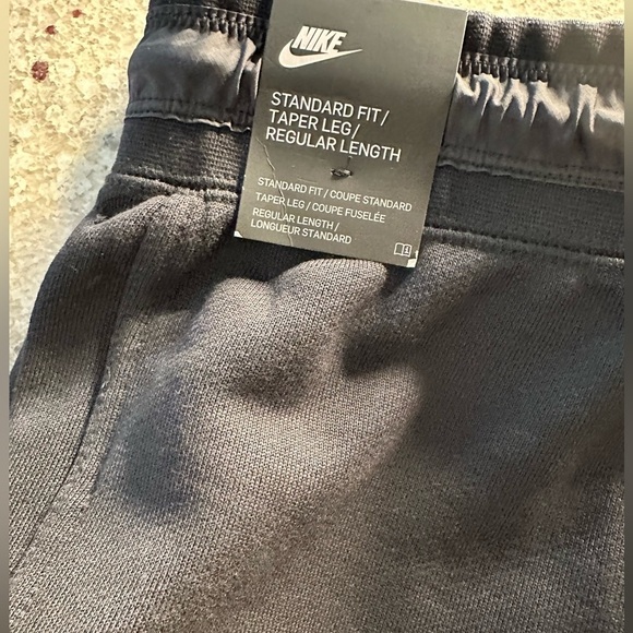 Nike men’s Futura tear away pants. New with tags. Size medium. - Picture 6 of 8